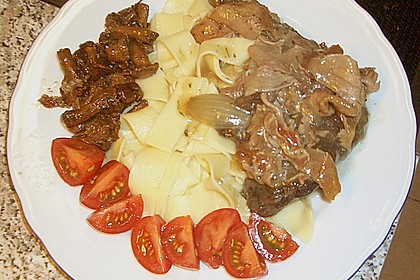 Entenkeulen &agrave; la bourguignonne