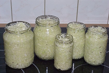 Sauerkraut in einem Glas selbst gemacht 2