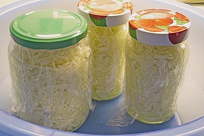 Sauerkraut in einem Glas selbst gemacht 4