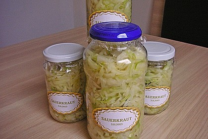 Sauerkraut in einem Glas selbst gemacht 9