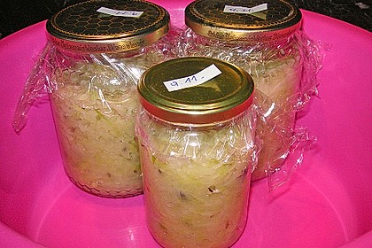 Sauerkraut in einem Glas selbst gemacht 35
