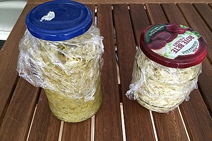 Sauerkraut in einem Glas selbst gemacht 33