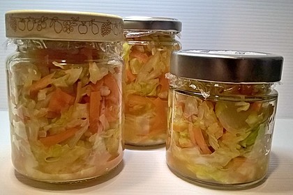 Sauerkraut in einem Glas selbst gemacht 6
