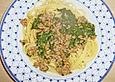 Scharfe Hackfleischsauce mit Spinat