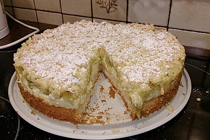 Rhabarberkuchen mit Vanillecreme und Streusel 45