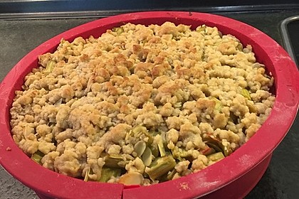 Rhabarberkuchen mit Vanillecreme und Streusel 25
