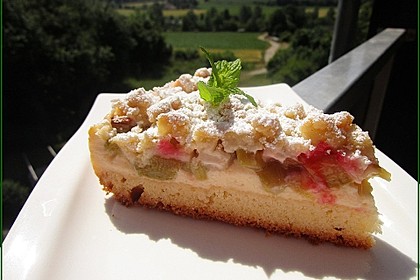 Rhabarberkuchen mit Vanillecreme und Streusel 4