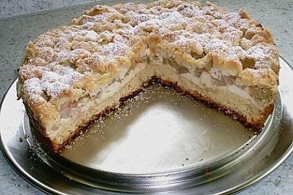 Rhabarberkuchen mit Vanillecreme und Streusel 202