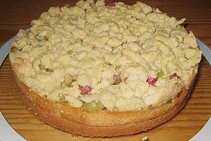 Rhabarberkuchen mit Vanillecreme und Streusel 72