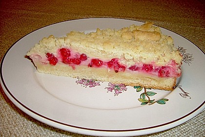 Rhabarberkuchen mit Vanillecreme und Streusel 113
