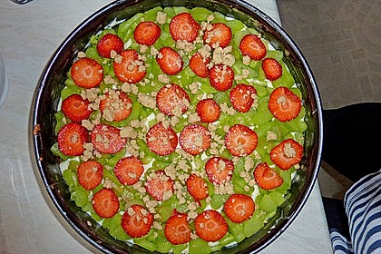 Rhabarberkuchen mit Vanillecreme und Streusel 182