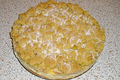 Rhabarberkuchen mit Vanillecreme und Streusel 98