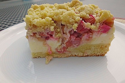 Rhabarberkuchen mit Vanillecreme und Streusel 11