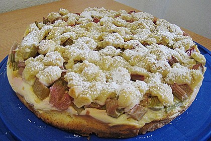 Rhabarberkuchen mit Vanillecreme und Streusel 142