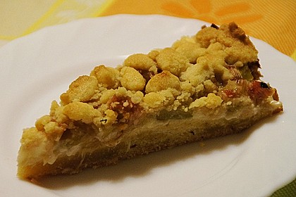 Rhabarberkuchen mit Vanillecreme und Streusel 151