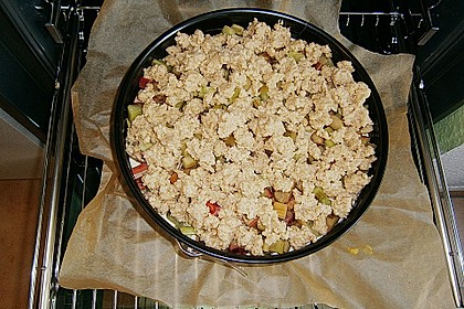 Rhabarberkuchen mit Vanillecreme und Streusel 139