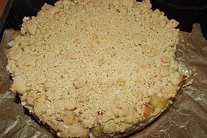 Rhabarberkuchen mit Vanillecreme und Streusel 167