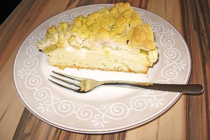 Rhabarberkuchen mit Vanillecreme und Streusel 54