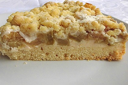 Rhabarberkuchen mit Vanillecreme und Streusel 17