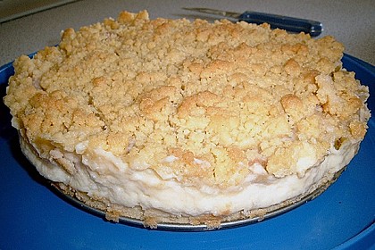 Rhabarberkuchen mit Vanillecreme und Streusel 158