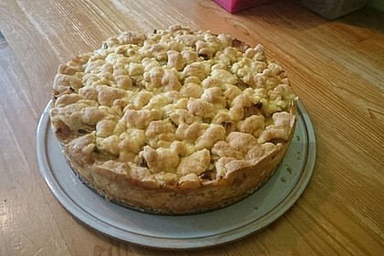 Rhabarberkuchen mit Vanillecreme und Streusel 78