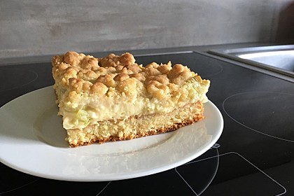 Rhabarberkuchen mit Vanillecreme und Streusel 21