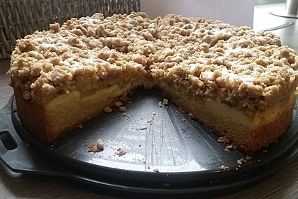 Rhabarberkuchen mit Vanillecreme und Streusel 49