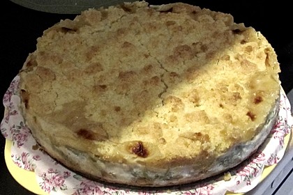 Rhabarberkuchen mit Vanillecreme und Streusel 80