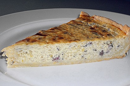 Schwäbischer Zwiebelkuchen mit Speck 2