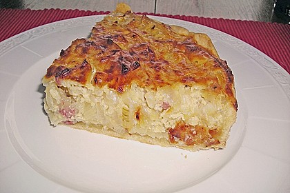 Schwäbischer Zwiebelkuchen mit Speck