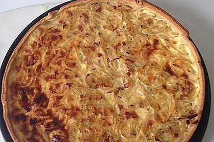 Schwäbischer Zwiebelkuchen mit Speck 6