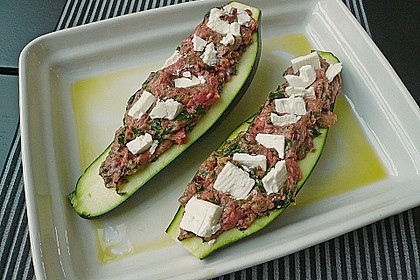 Zucchini mit Hackfleisch-Spinat-Feta F&uuml;llung 2