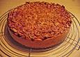 Apfelkuchen gedeckt mit Mandeln