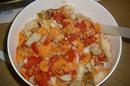 Schneller Fenchelauflauf mit Tomaten und altem Brot