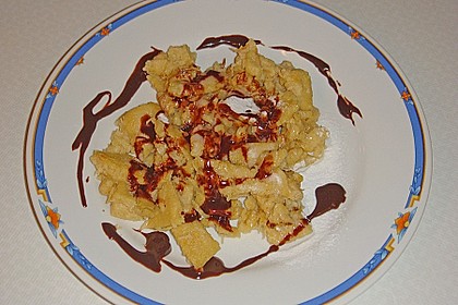 Apfelschmarrn mit Nussnougatsauce 3