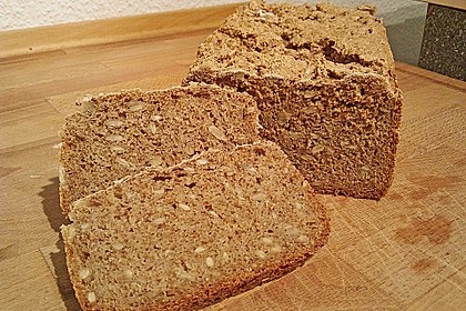 Okara-Weizenbrot mit Sonnenblumenkernen 2