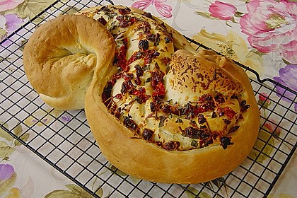 Tomaten-Knoblauch Basilikumbrot 4