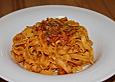 Pasta mit Pesto Rosso und Schafsk&auml;se