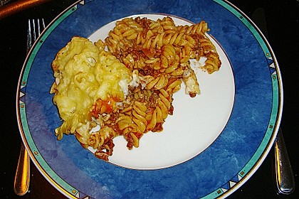 Nudelauflauf mit Sahneso&szlig;e 2