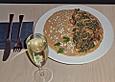 Vegetarischer Pfannkuchen mit Spinat-Champignon-F&uuml;llung