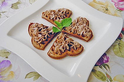 Schokoladen-Waffelkekse mit Schokofrosting