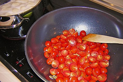 Gnocchi mit Tomaten und Mozzarella 1