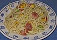 Nudelsalat mit Lauchzwiebeln und Mais