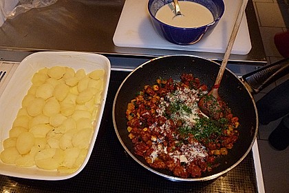 Kartoffelauflauf mit Feta und Ananas