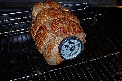 Saftige NT-Kalbsnuss an glacierten M&ouml;hren und Kartoffelsouffl&eacute; 1