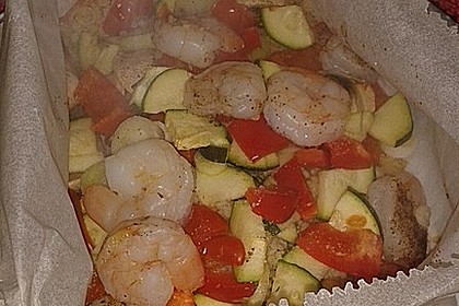 Couscous und Garnelen im Pergament 13