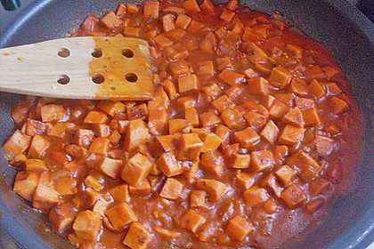 Nudeln mit Tomaten-K&auml;se-So&szlig;e