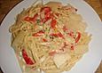 Sommer-Linguine mit Paprika und Basilikum