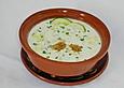 Kalte bulgarische Joghurtsuppe