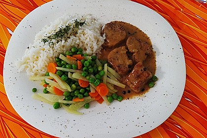 Schweinemedaillons in w&uuml;rzigem Pfefferrahm